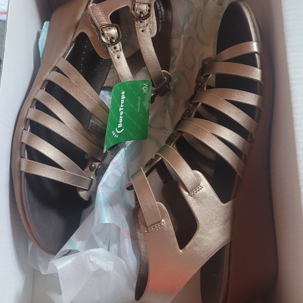 Women's Metallic Sandals